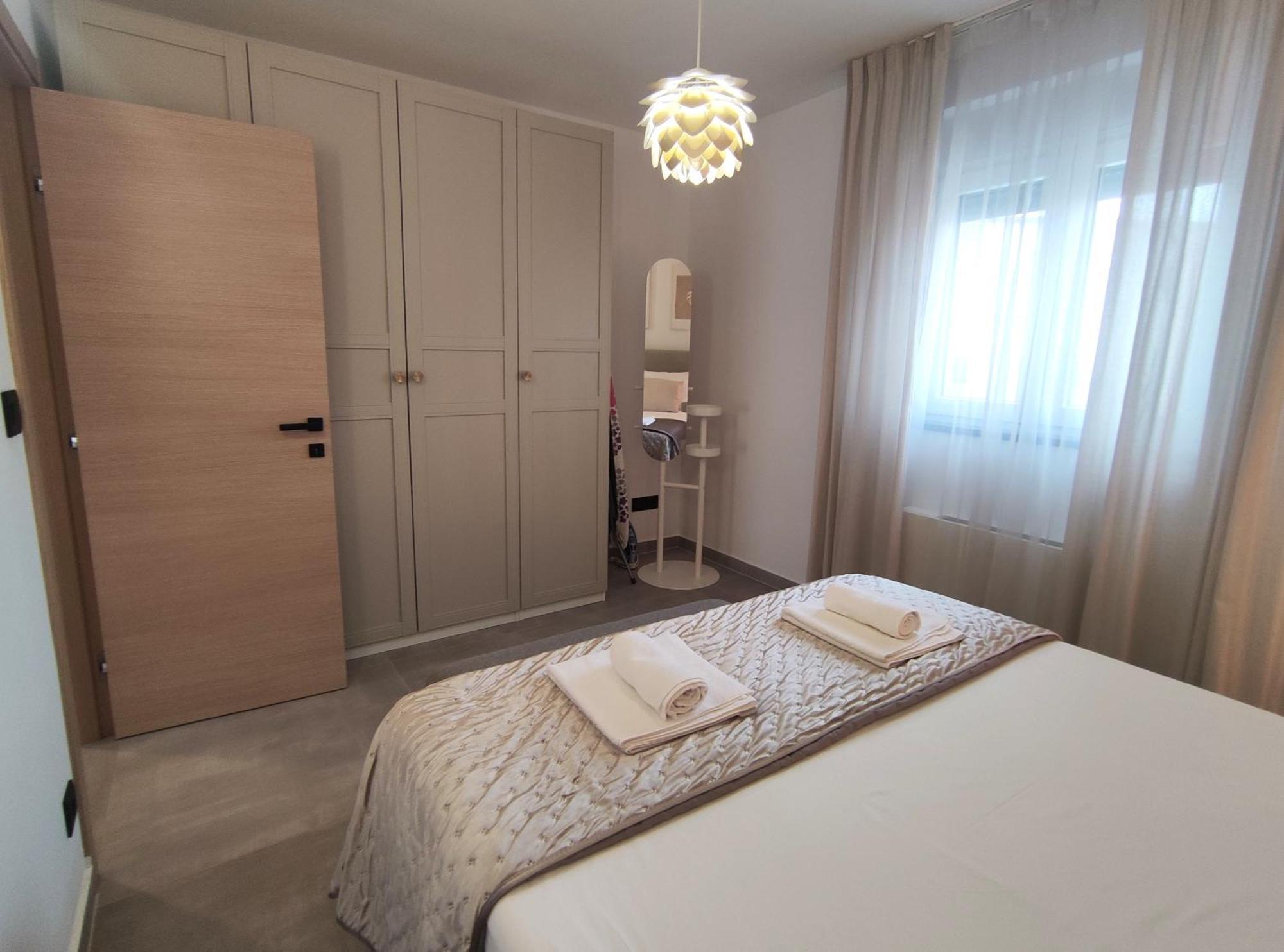 Rosie Apartment Подстрана Екстериор снимка